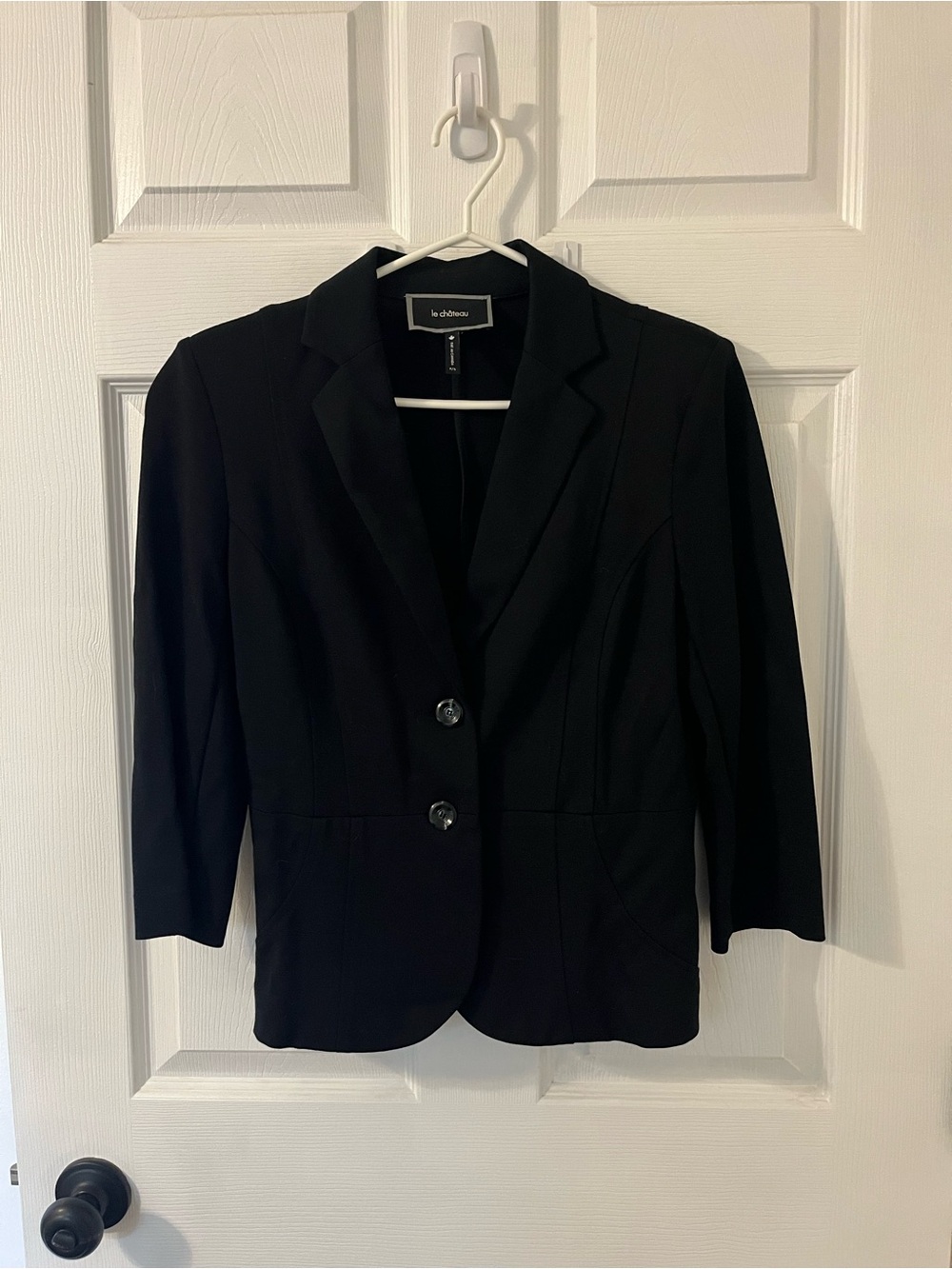 SMALL le chateau Black Classic Two-Button Stretch Blazer